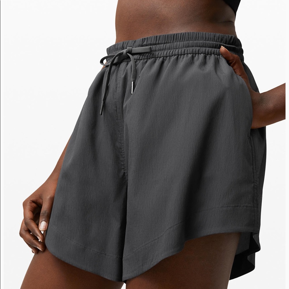 Lululemon New Rituals Short 5"